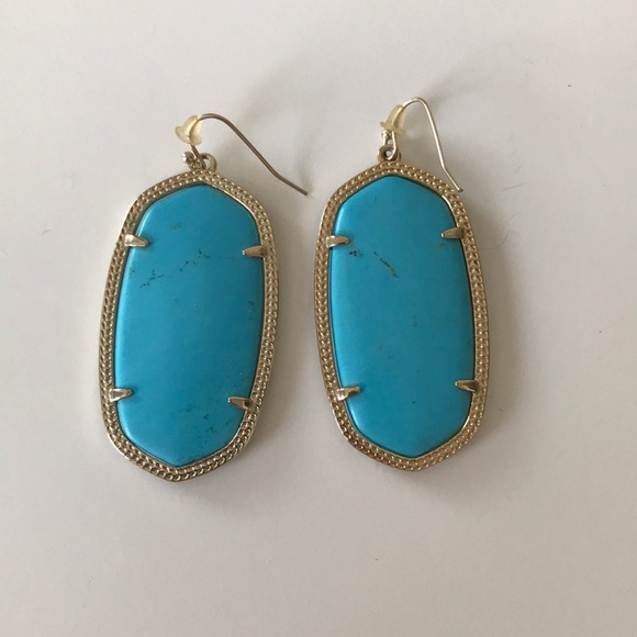 Kendra Scott Danielle Earrings - Picture 2 of 2